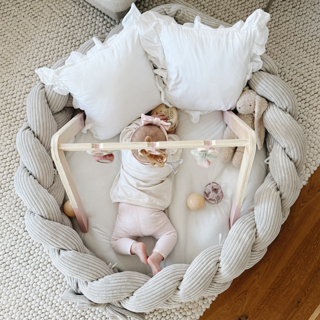 MeowBaby Babynestchen Cord mit Spielmatte & Bettumrandung