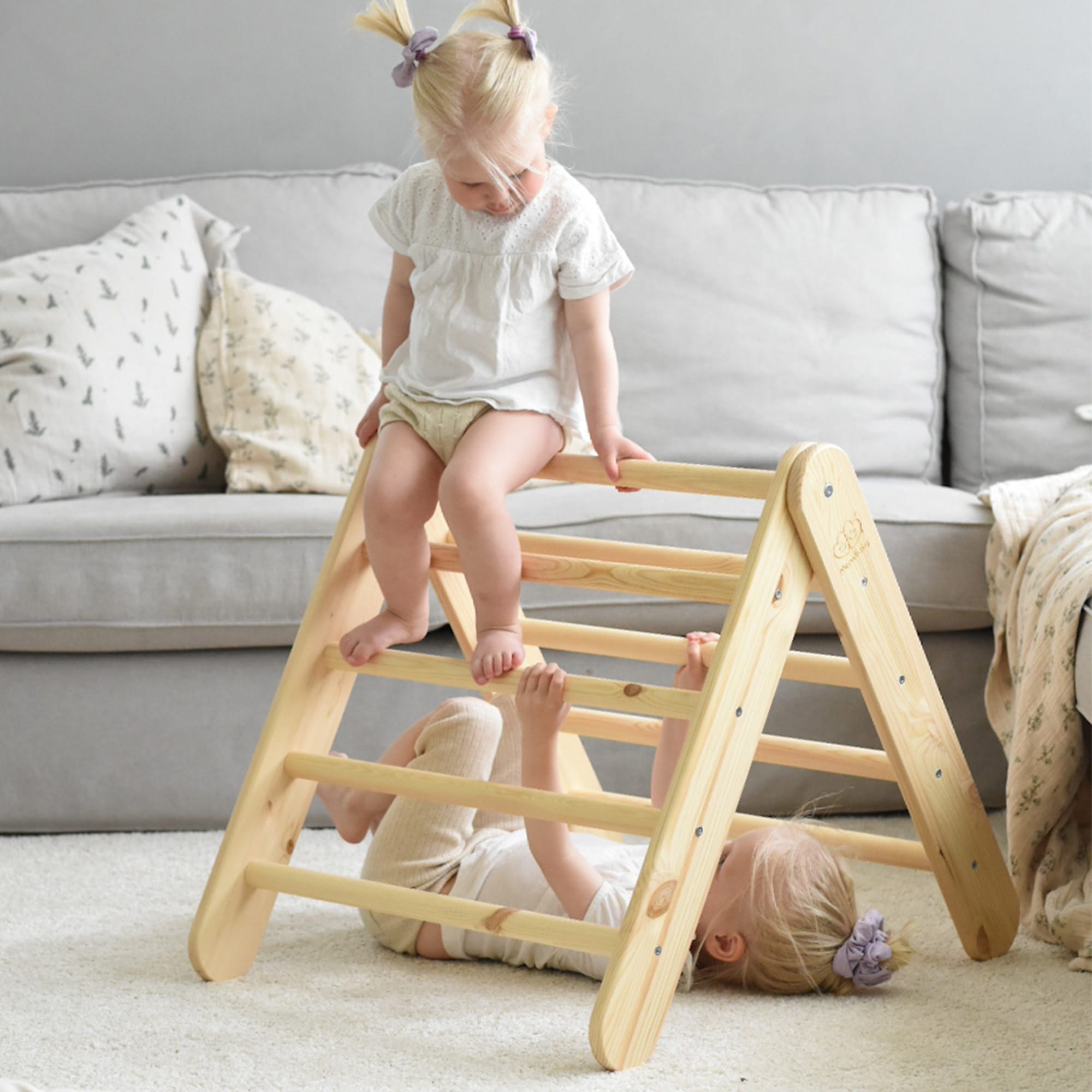 MeowBaby Montessori Pikler Climbing Triangle 60x61 cm - white