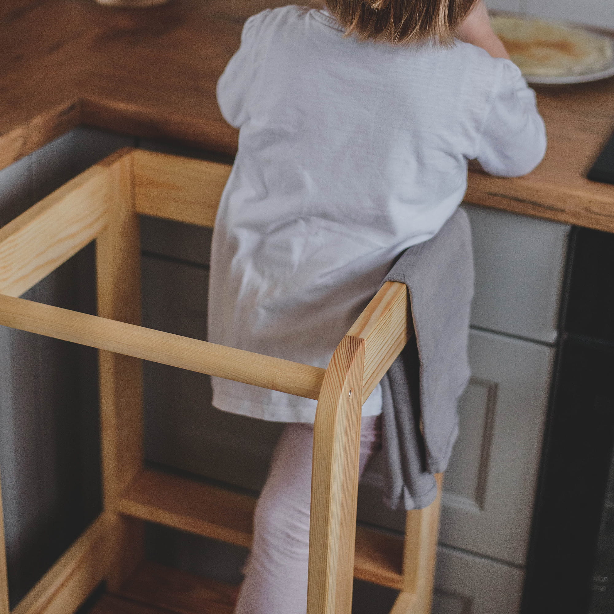 MeowBaby Learning Tower/Kitchen Helper - Natural Wood