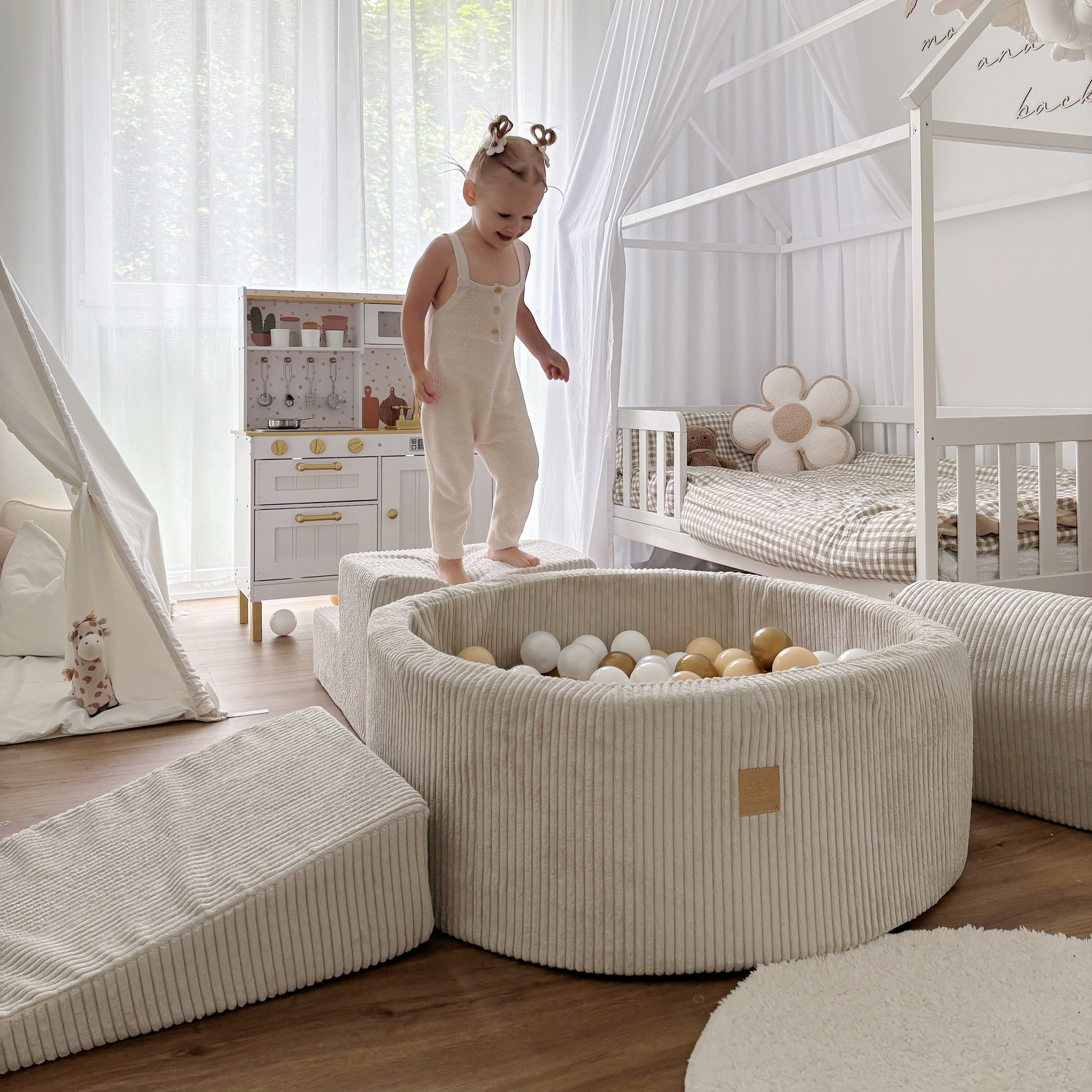 MeowBaby Schaumspielset Ästhetik Cord ecru/beige mit Bällebad, 200 Bälle - eigene Farbauswahl