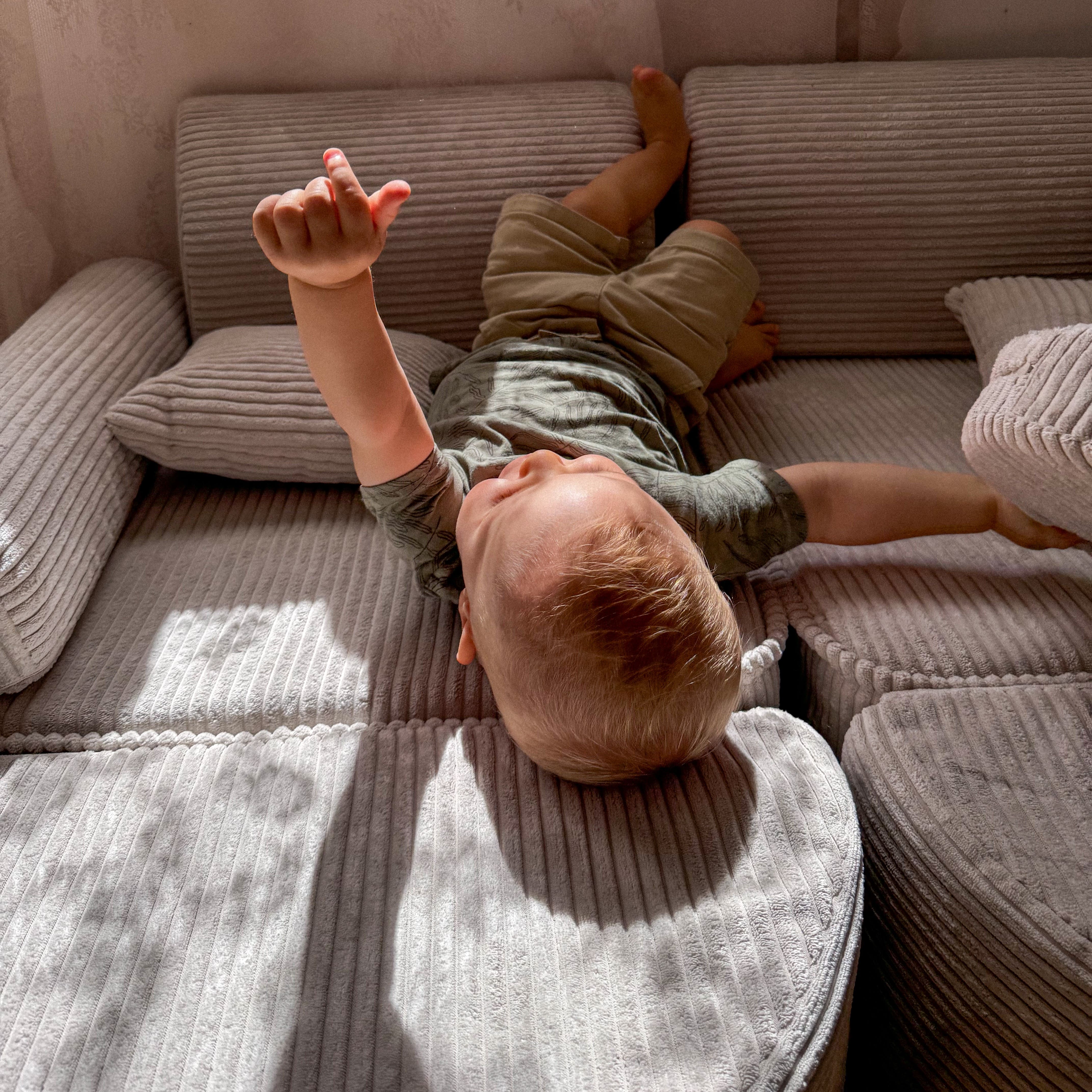 MeowBaby Spielsofa Ästhetik Cord Mini Max - Classic Cord Edition