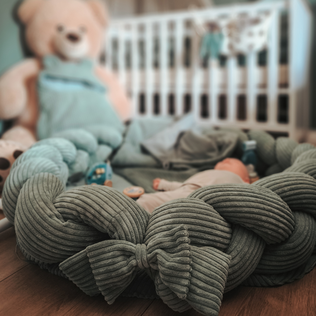 MeowBaby Babynestchen Ästhetik Cord mit Spielmatte & 3m geflochtener Bettumrandung - Classic Cord Edition