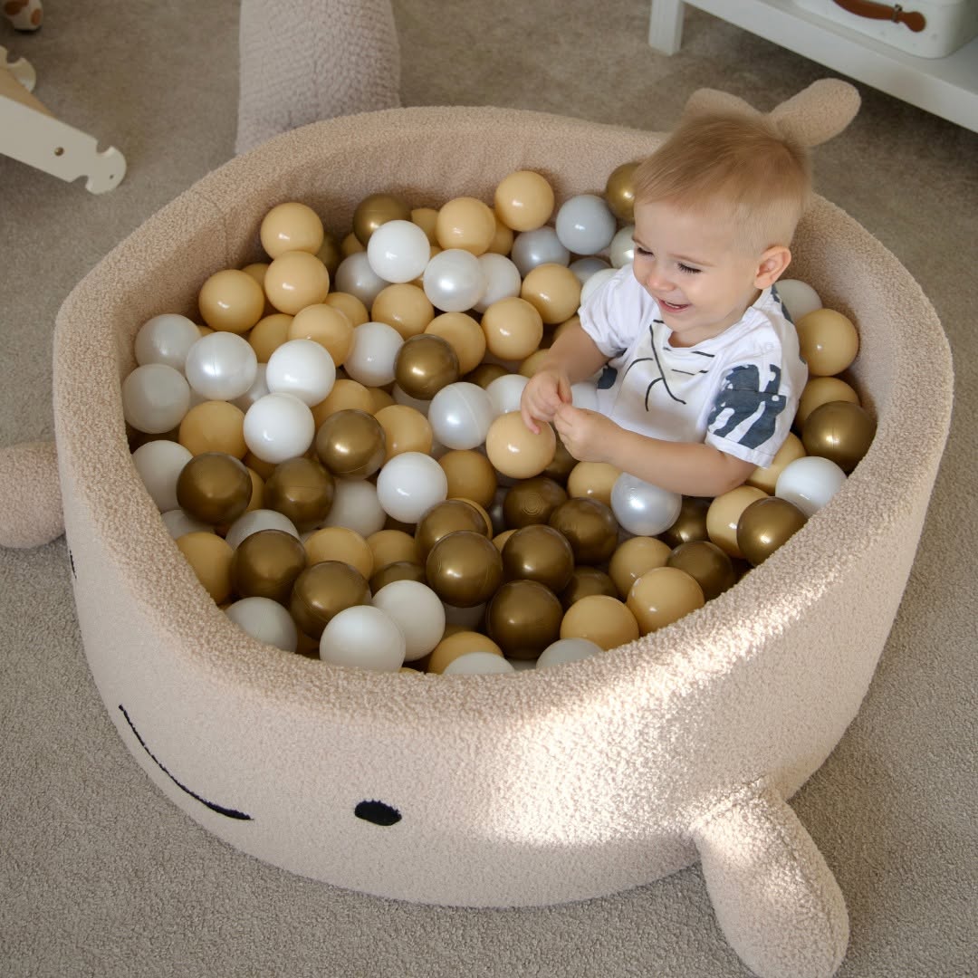 MeowBaby Bällebad kleiner Wal Bouclé, 200 Bälle - eigene Farbauswahl