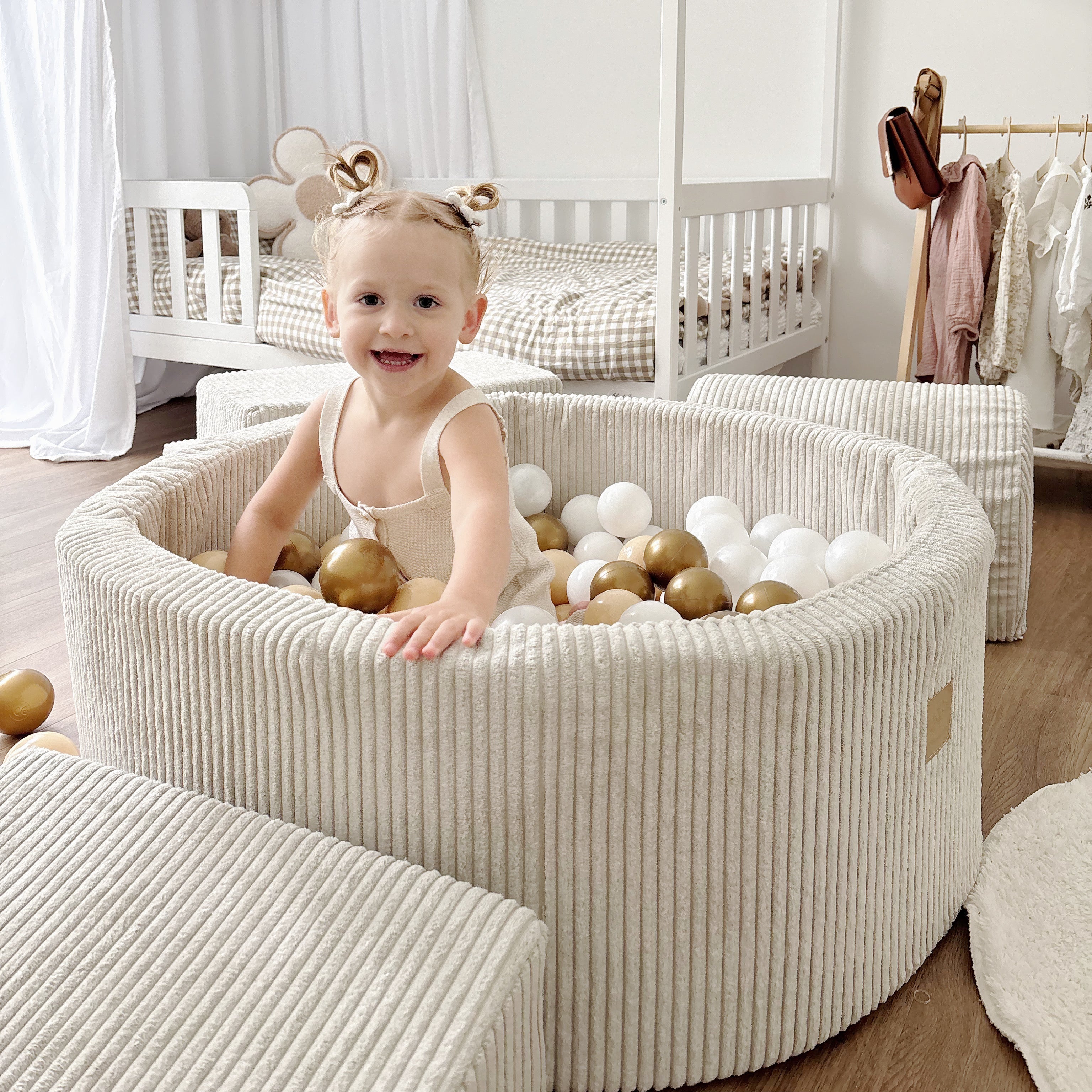 MeowBaby Schaumspielset Ästhetik Cord ecru/beige mit Bällebad, 200 Bälle - eigene Farbauswahl