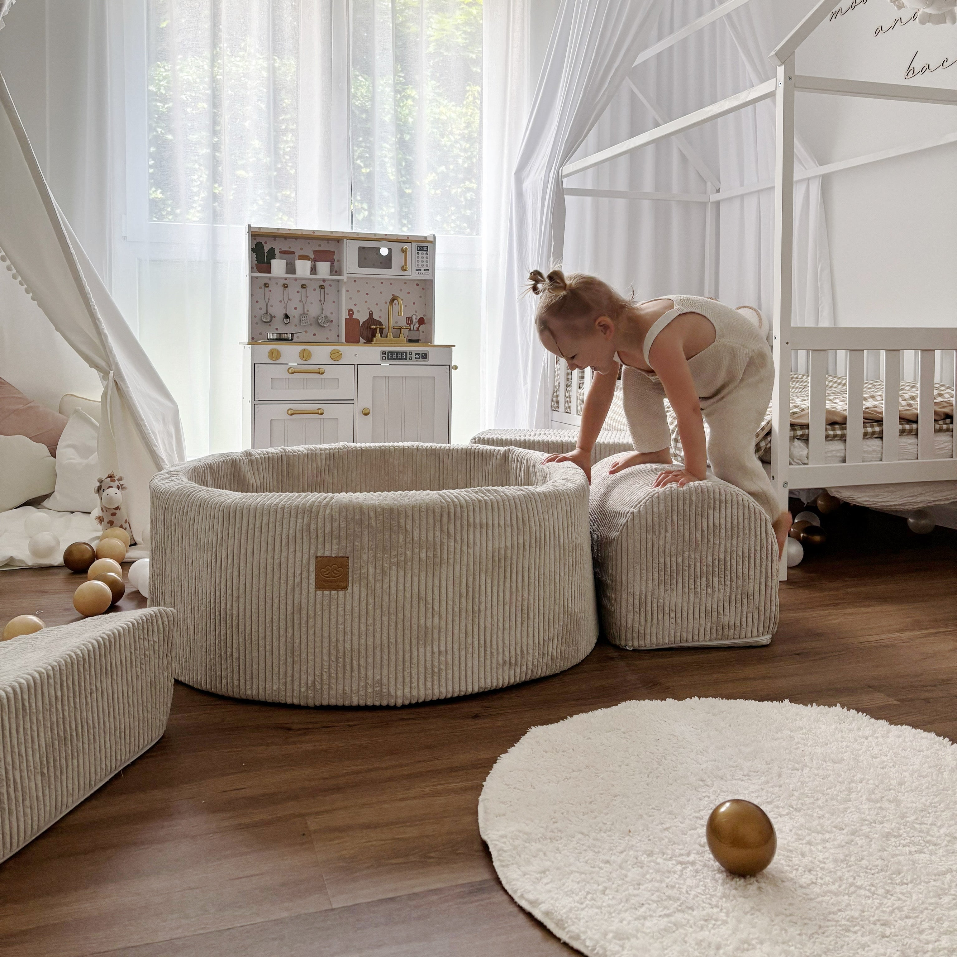 MeowBaby Schaumspielset Ästhetik Cord ecru/beige mit Bällebad, 200 Bälle - eigene Farbauswahl